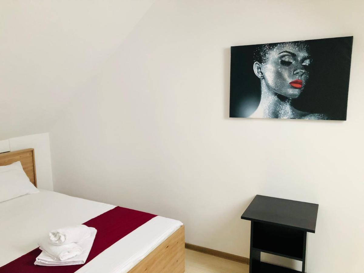 Ultra-Central Modern And Big Apartments In Union Square U41-U44 Timişoara Exterior foto